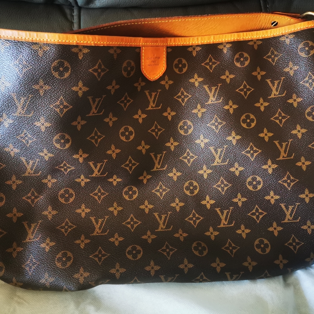 ✨Louis Vuitton Handbag ✨AUTHENTIC
